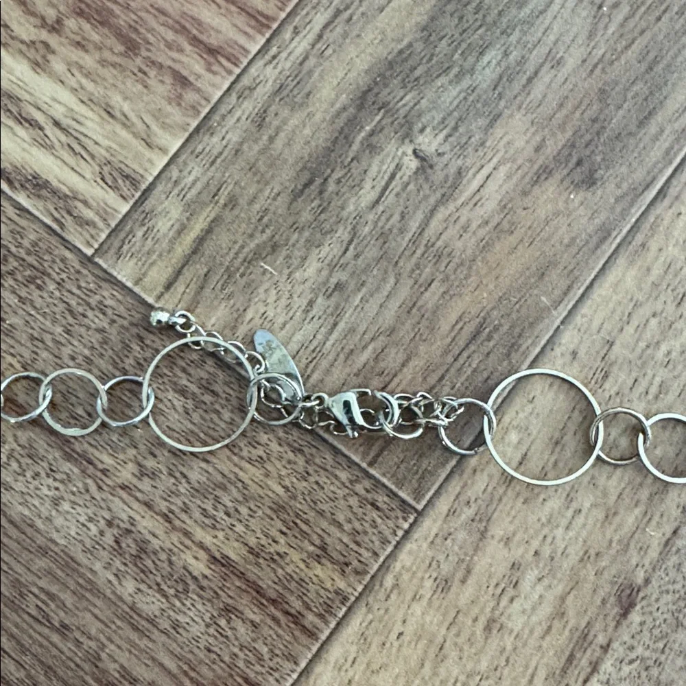 ✨3/$10 New York & Company Gold Circle Necklace - Picture 3 of 3